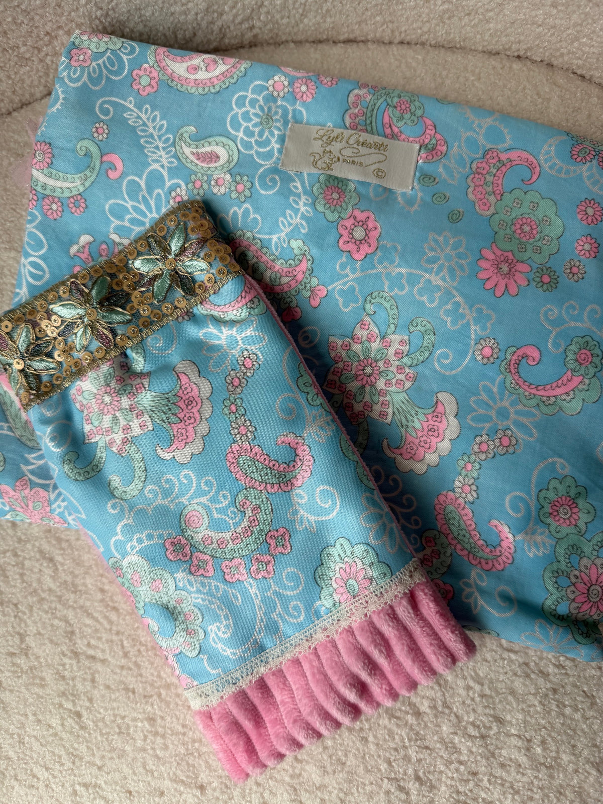 Pochette et emporte-parfum velours et bleu impression cachemire