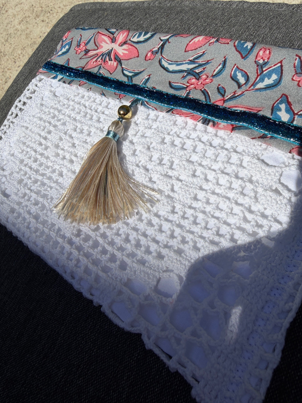 Pochette en dentelle ancienne & coton indien