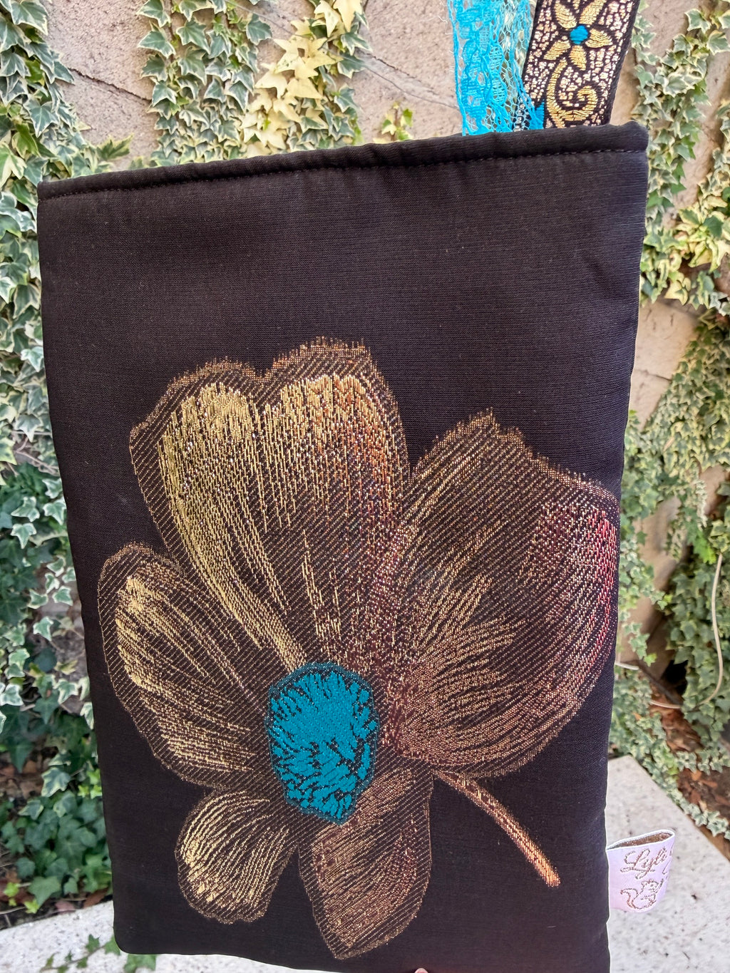 Pochette « Fleur d’Or & Turquoise » – Pièce unique