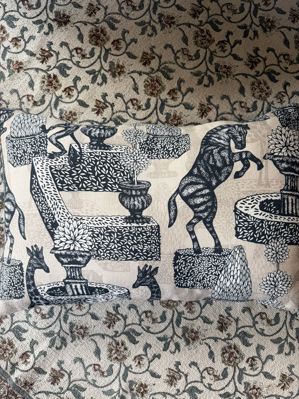 Coussin & sa housse "jardin équestre"