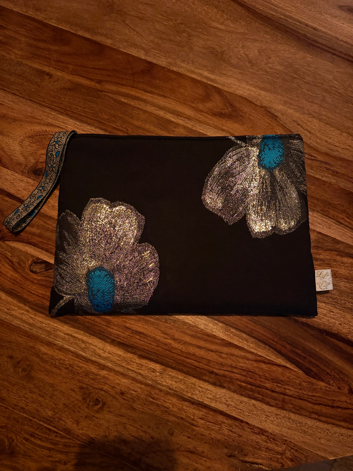 Pochette précieuse – noir, or & bleu turquoise ✨
