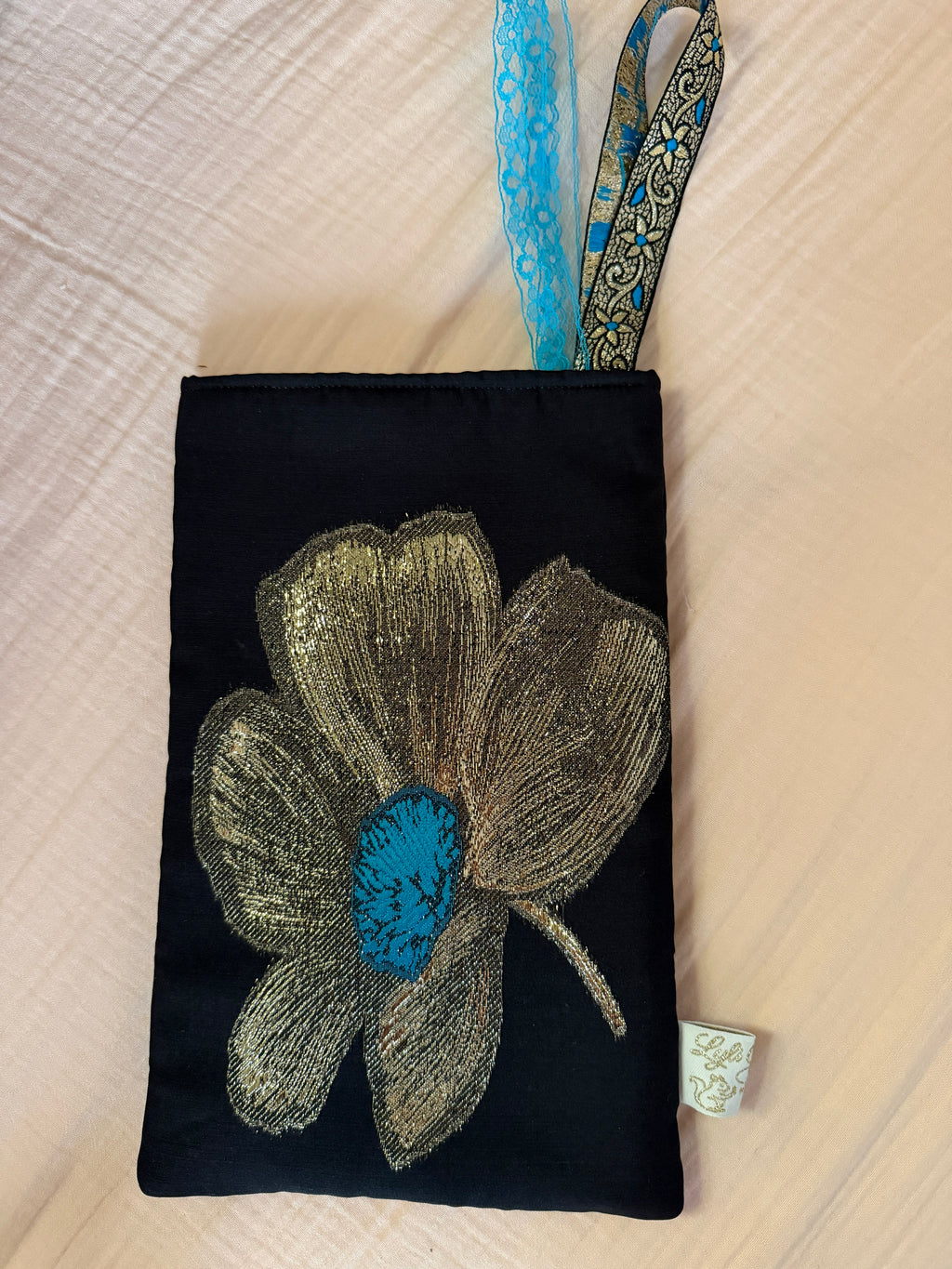 Pochette « Fleur d’Or & Turquoise » – Pièce unique