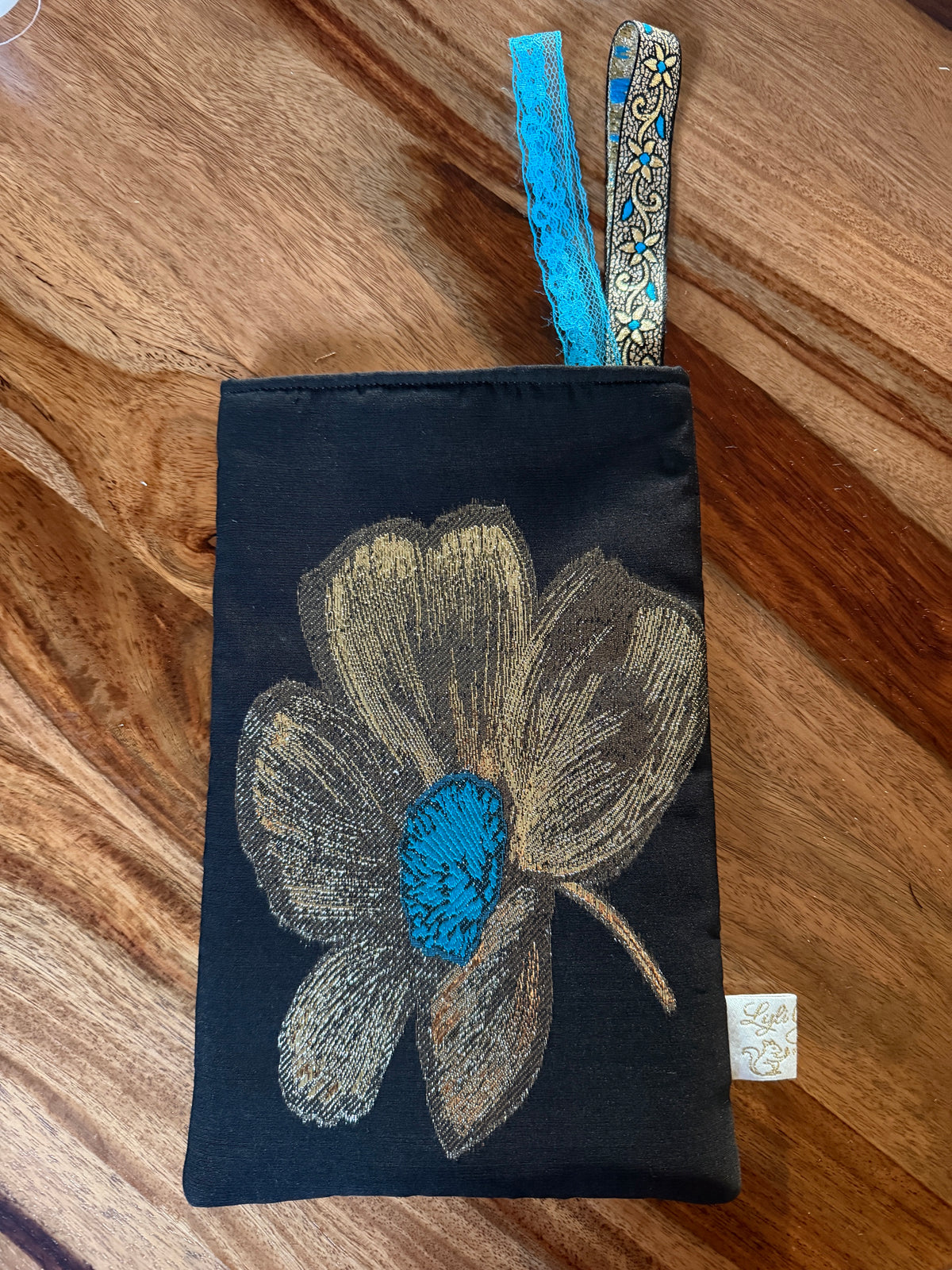 Pochette « Fleur d’Or & Turquoise » – Pièce unique