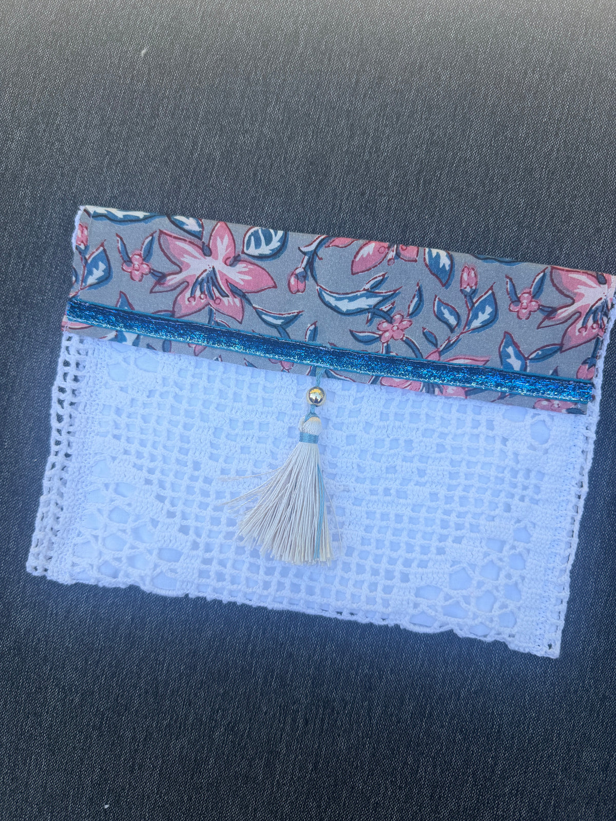 Pochette en dentelle ancienne & coton indien