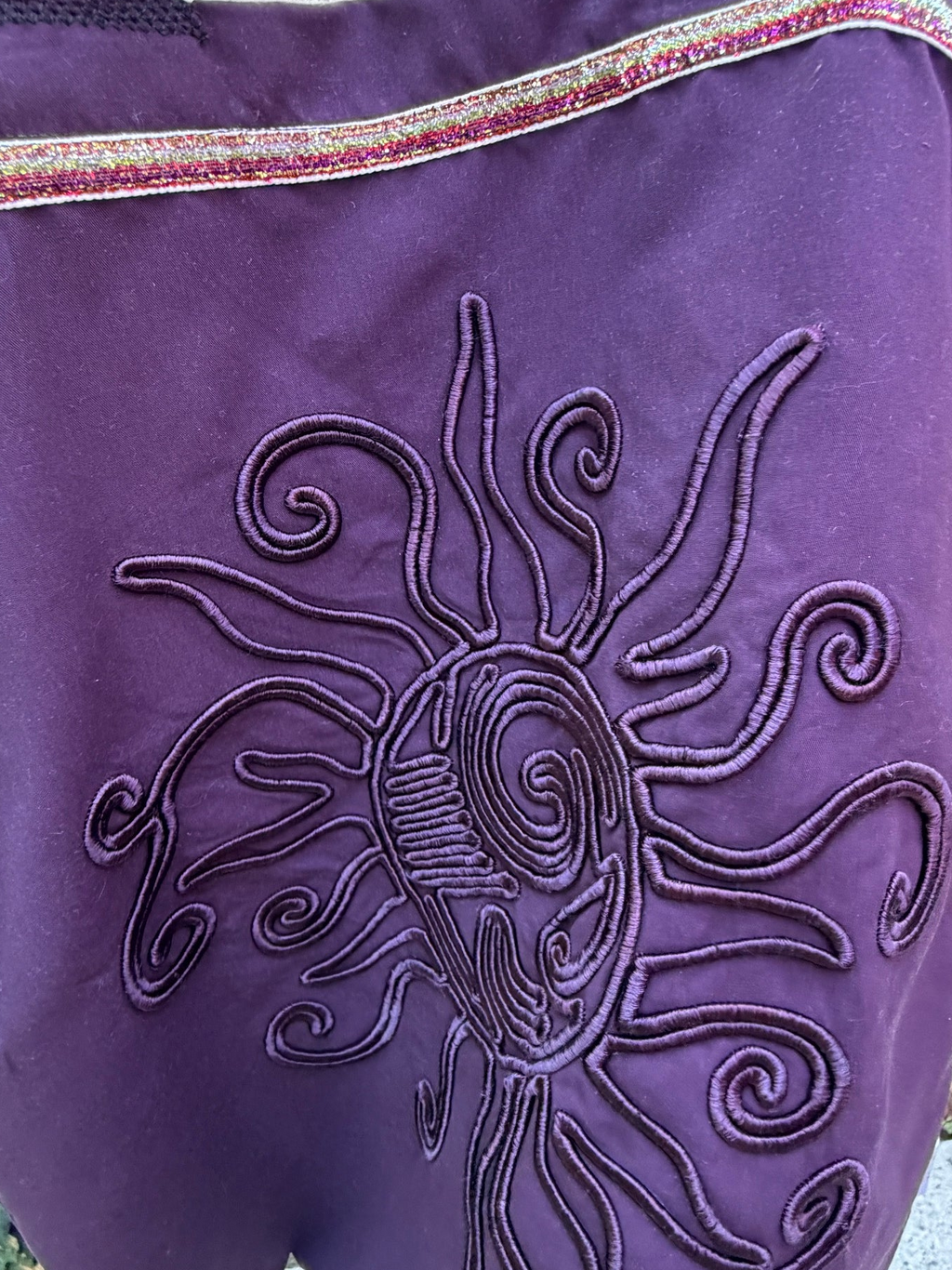 Sac artisanal « Soleil » – violine ✨☀️
