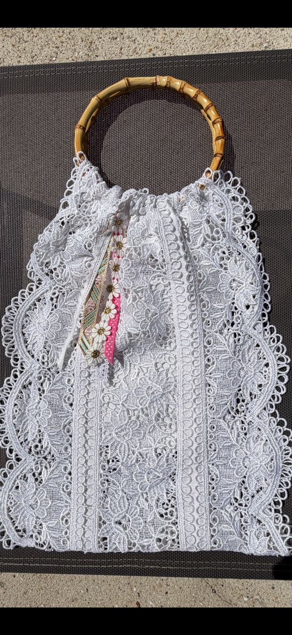 Sac dentelle "d'antan"