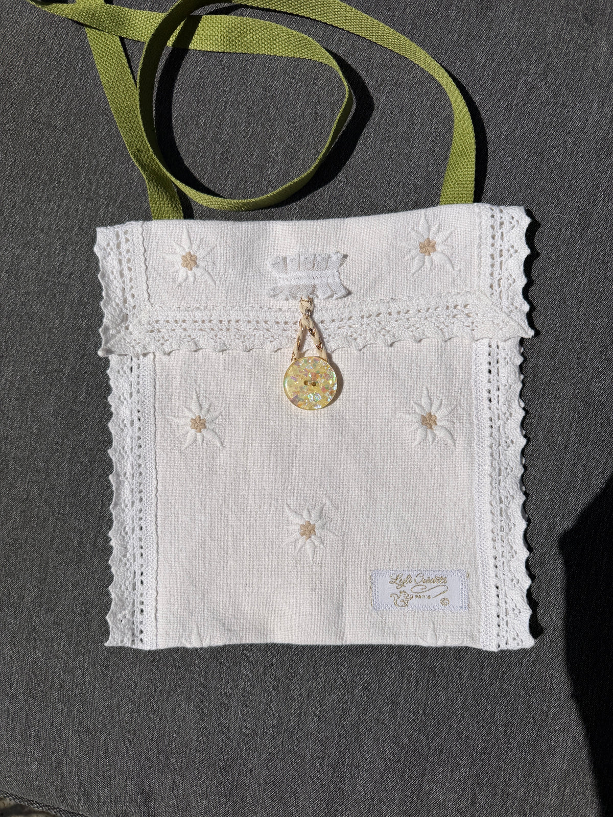 Besace sac linge ancien et fleurs 🌷